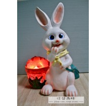 雙喜雪白兔兔--黃領巾盆栽造型